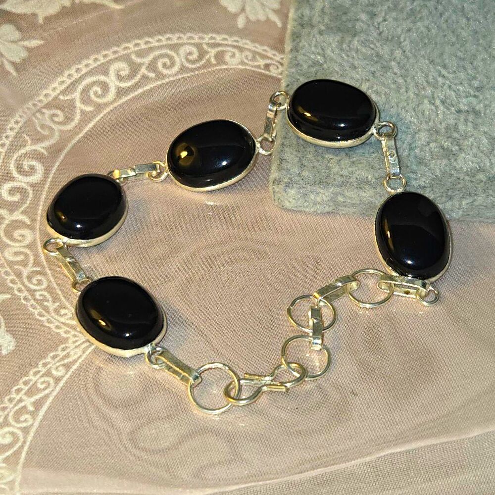 Silver-Tone Link Chain Bracelet – 6 Oval Black Onyx Bezel Set – 7"